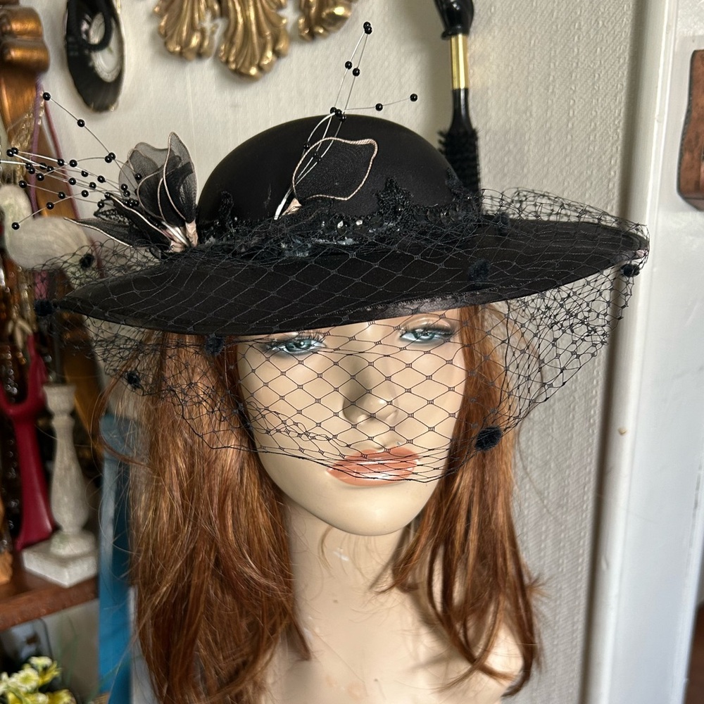 Vintage Black Satin Wide Brim Hat w Veil - Picture 5 of 16